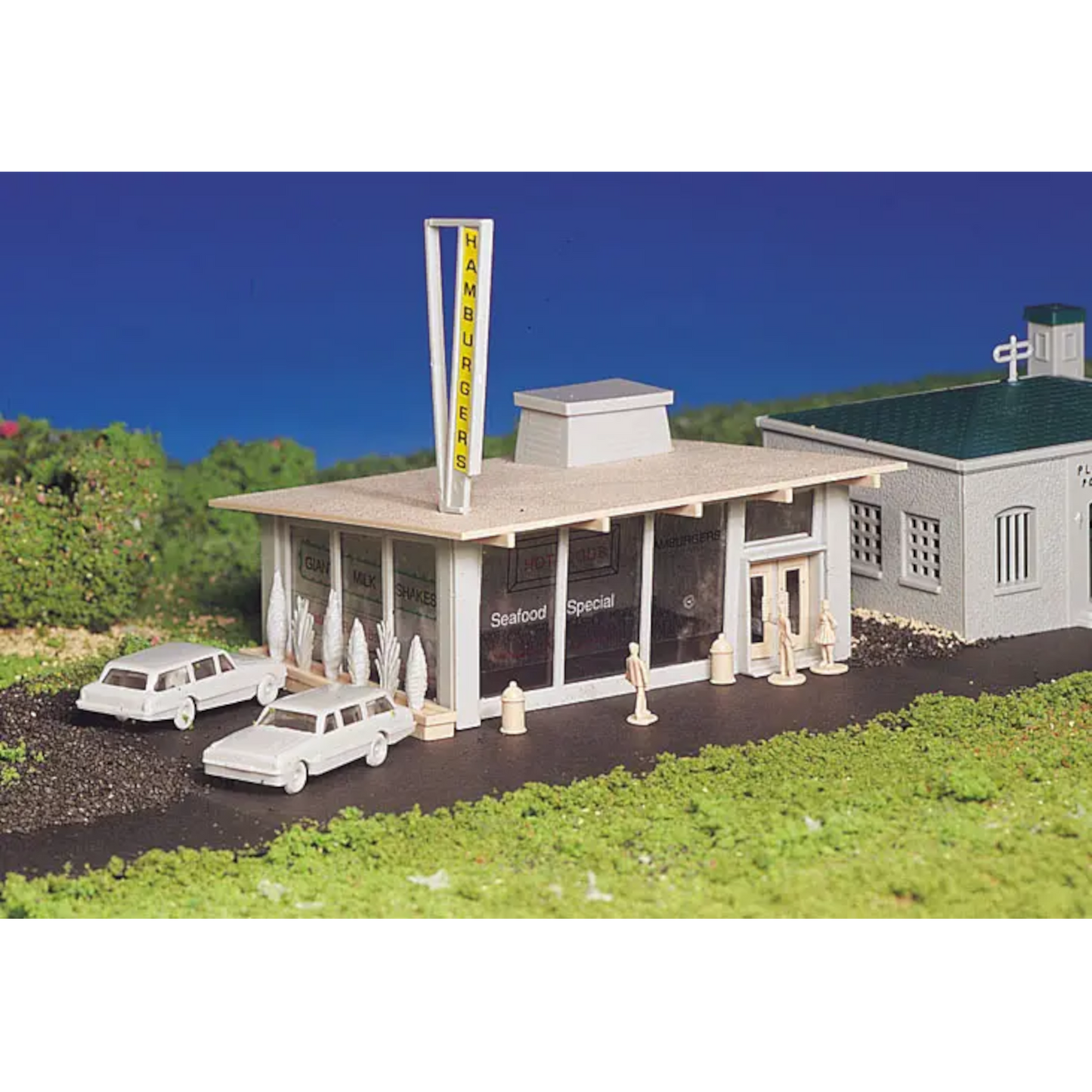 BACHMAN HO DRIVE IN HAMBURGER STAND