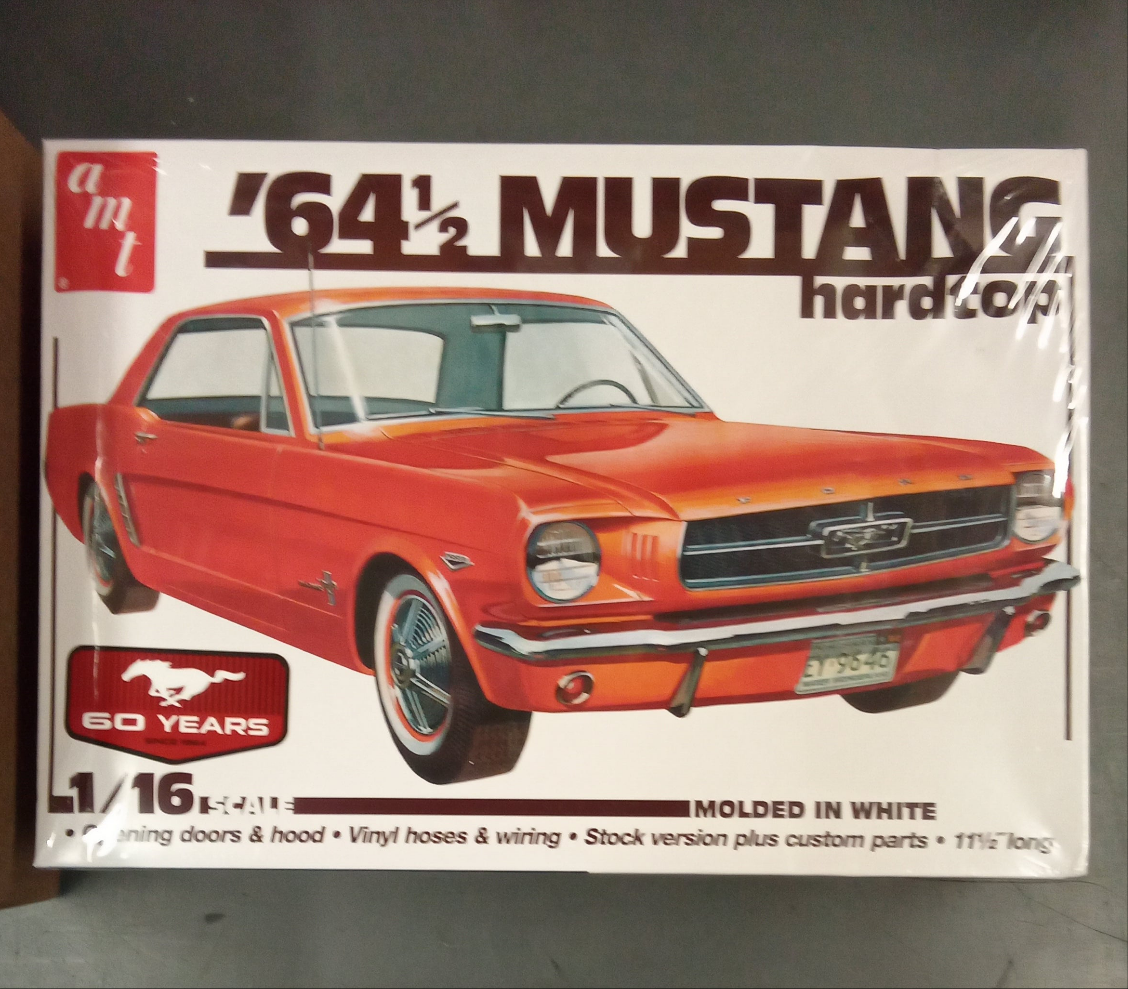 AMT 1/16 '64-1/2 MUSTANG HARDTOP