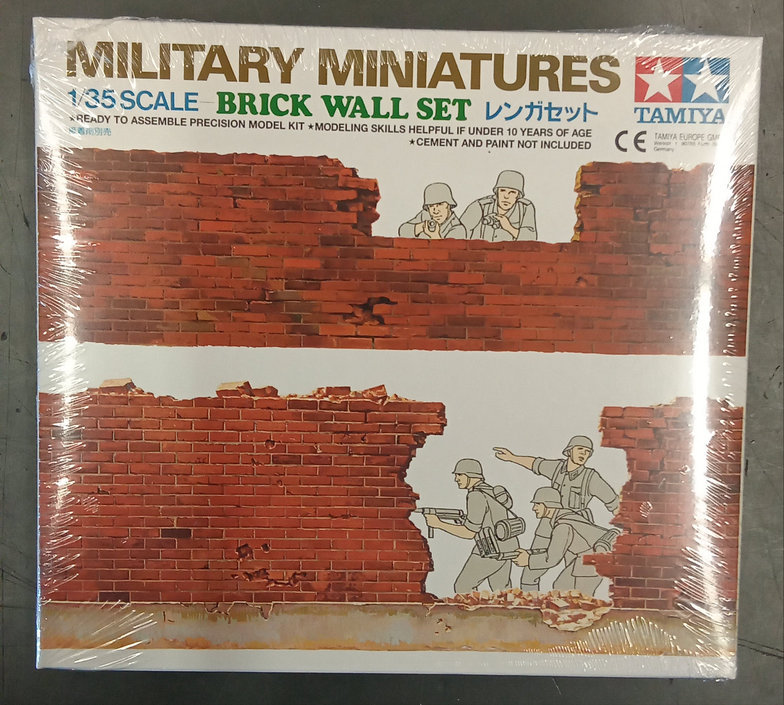 1/35 BRICK WALL