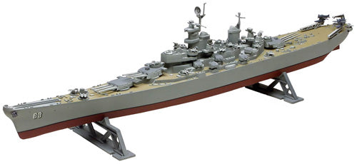 REVELL 1/535 USS MISSOURI BATTLE SHIP