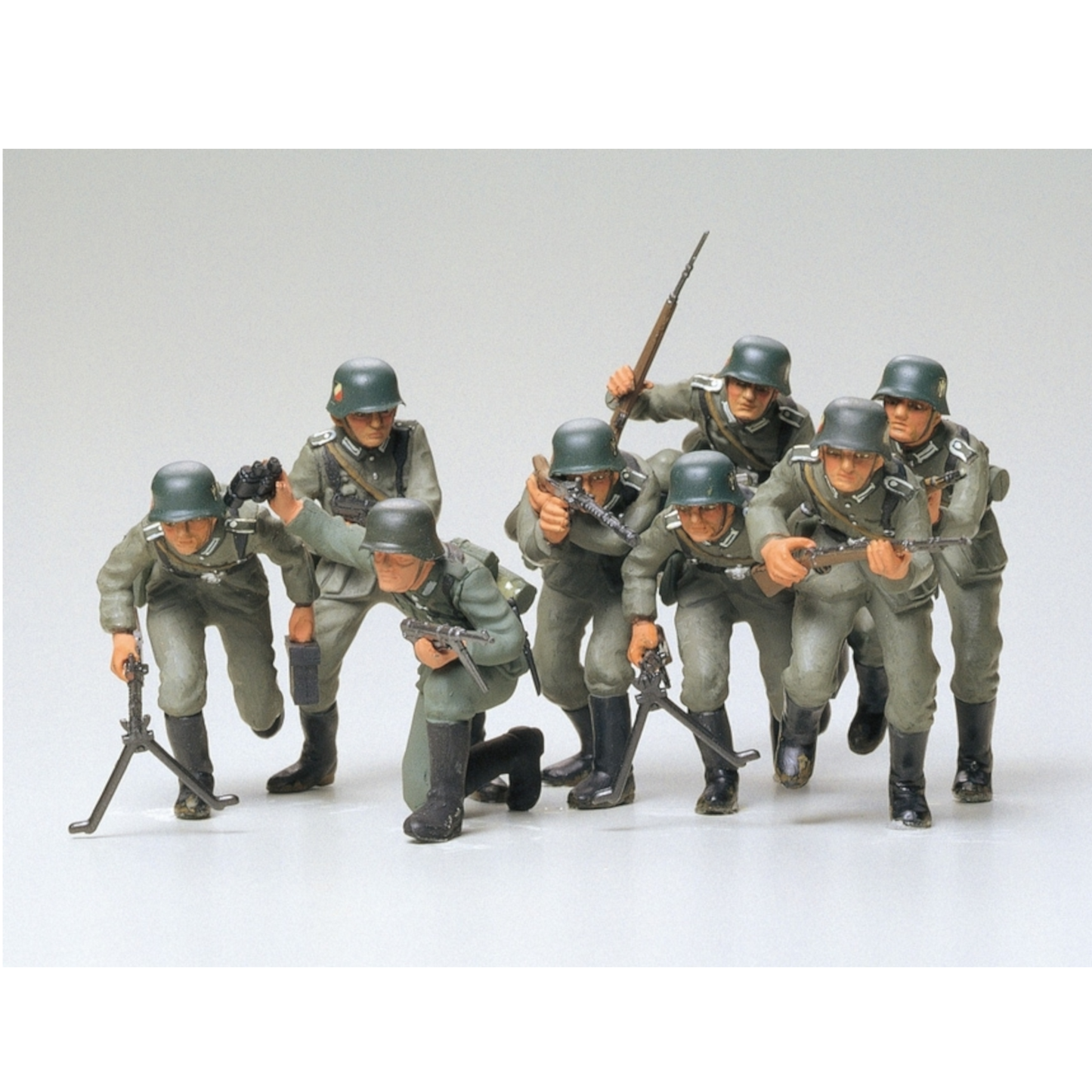 TAMIYA 1/35 WWII GERMAN INFANTRY ASSAULT
