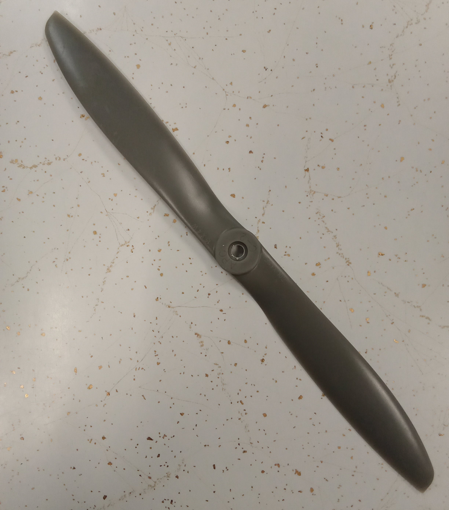 APC 16.5X13 WIDE BLADE PROPELLER