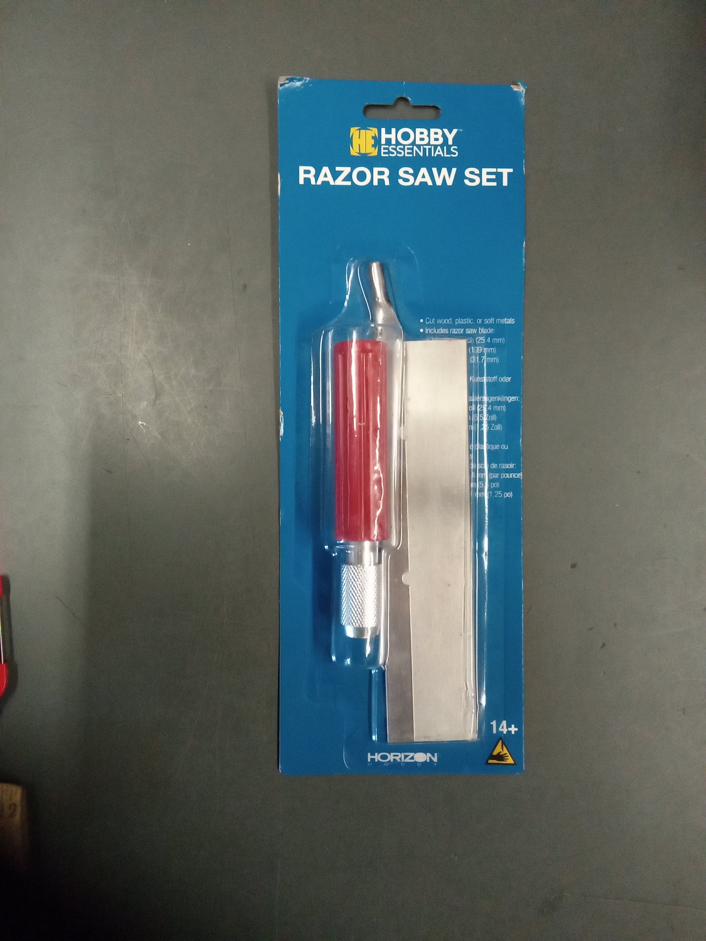 HOBBY ESSENTIALS RAZOR SAW