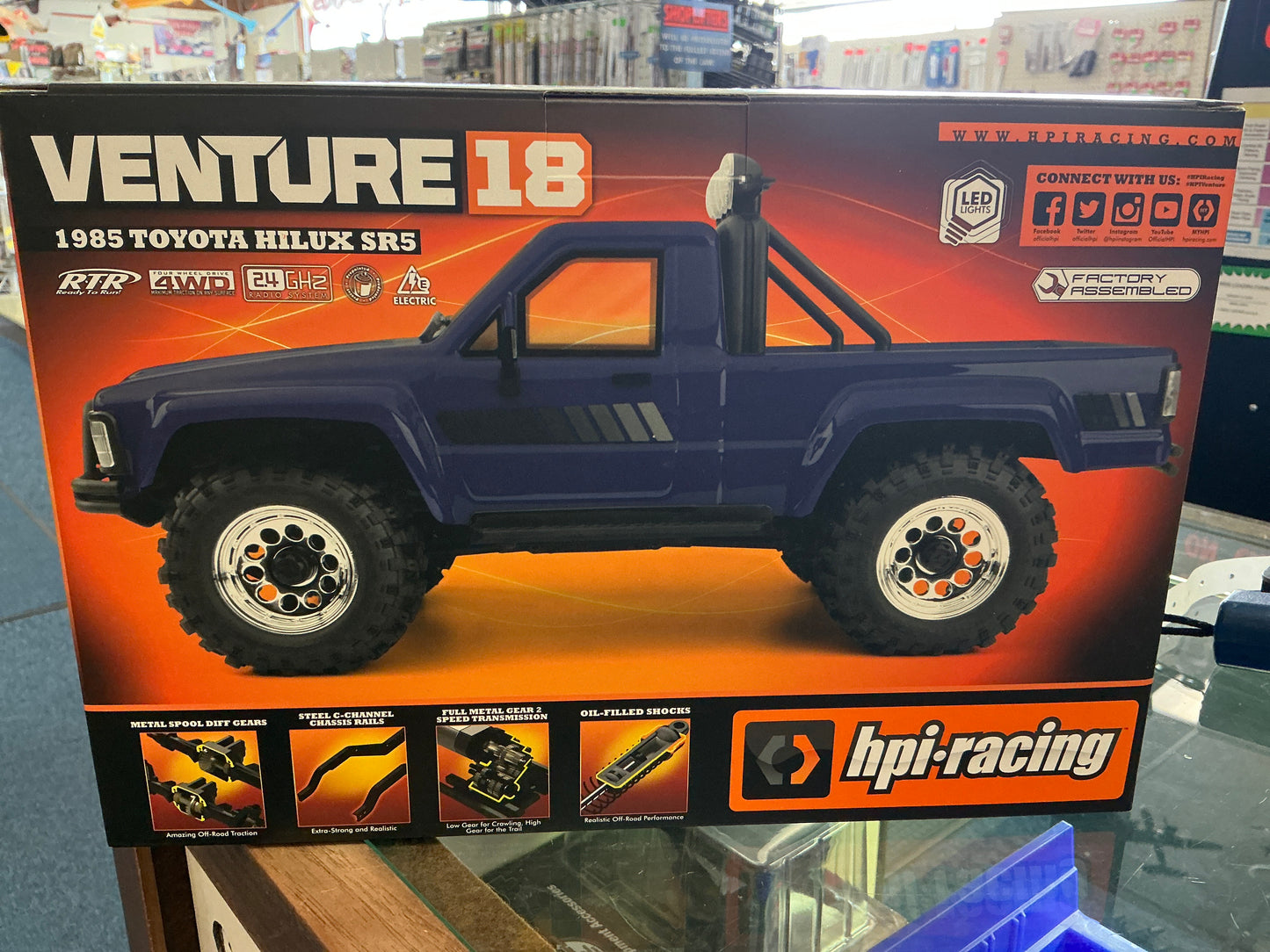 Venture18 1985 Toyota Hilux SR5- Blue