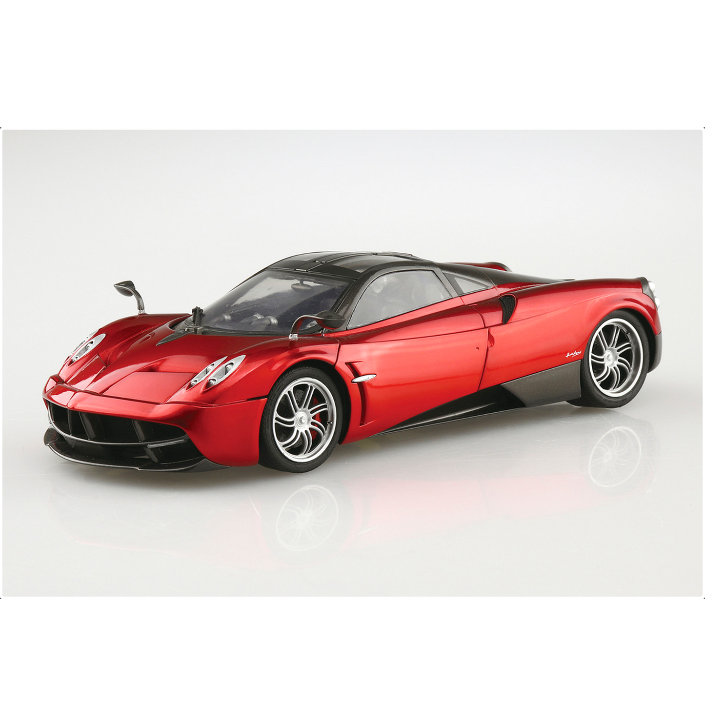 AOSHIMA 1/24 Pagani Huayra '12