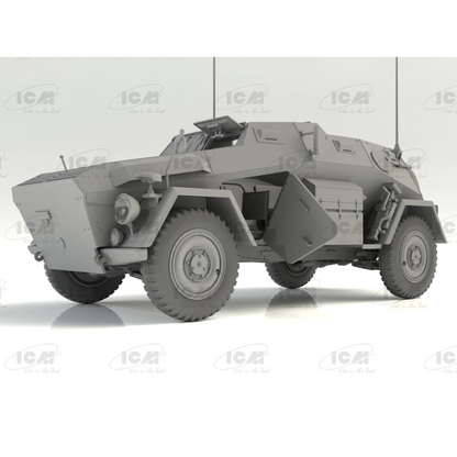 ICM 1/35 Sd.Kfz. 247 Ausf.B  German Command Armoured Vehicle