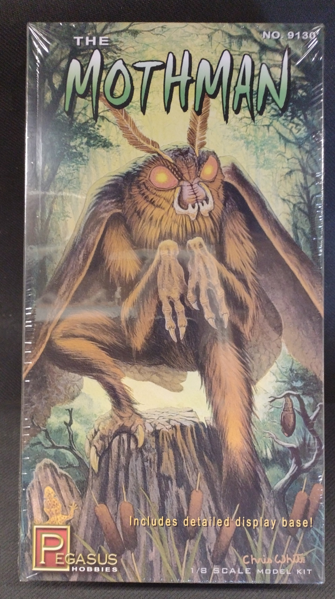 PEGASUS 1/8 MOTHMAN PLASTIC MODEL KIT