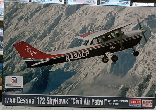 ACADEMY 1/48 CESSNA 172