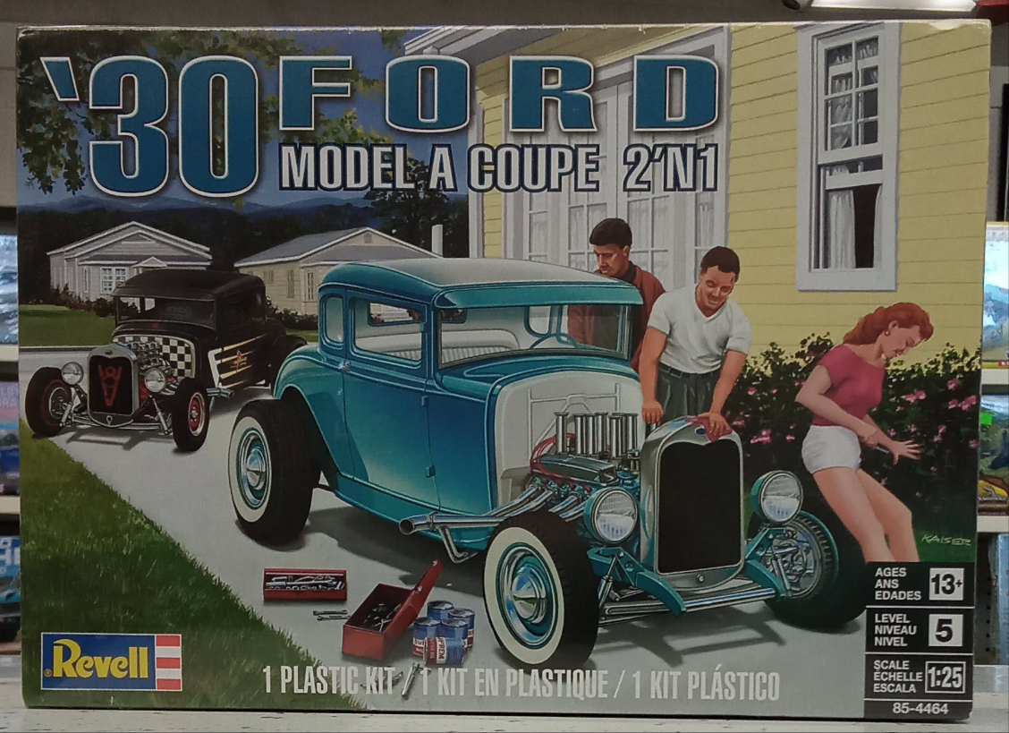 REVELL 1/25 '30 FORD MODEL A COUPE