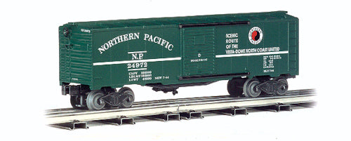 O NP GREEN 40' BOX CAR*