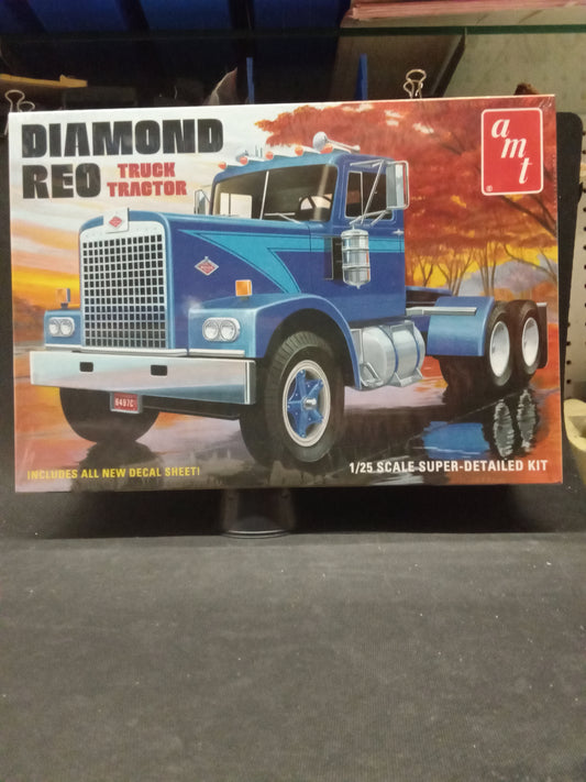 AMT 1/25 DIAMOND RIO SEMI TRACTOR